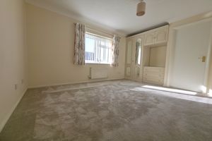 Main Bedroom - click for photo gallery